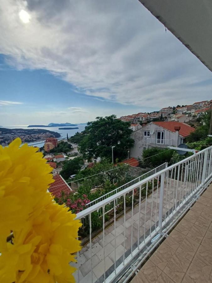 Apartment Sea View From The Hill